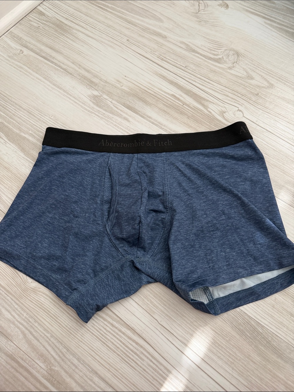 Abercrombie & Fitch Men's Heather Blue Boxer Briefs with Black Waistband